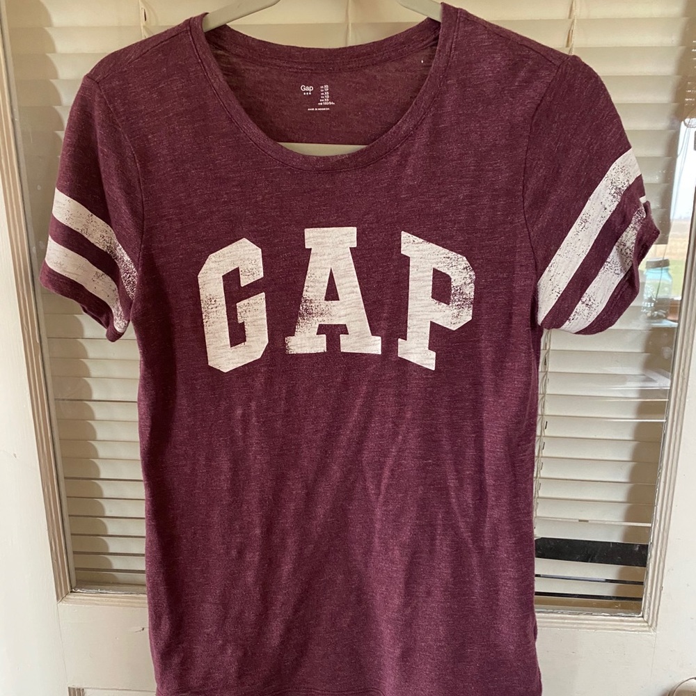 Short Sleeve GAP Shirt